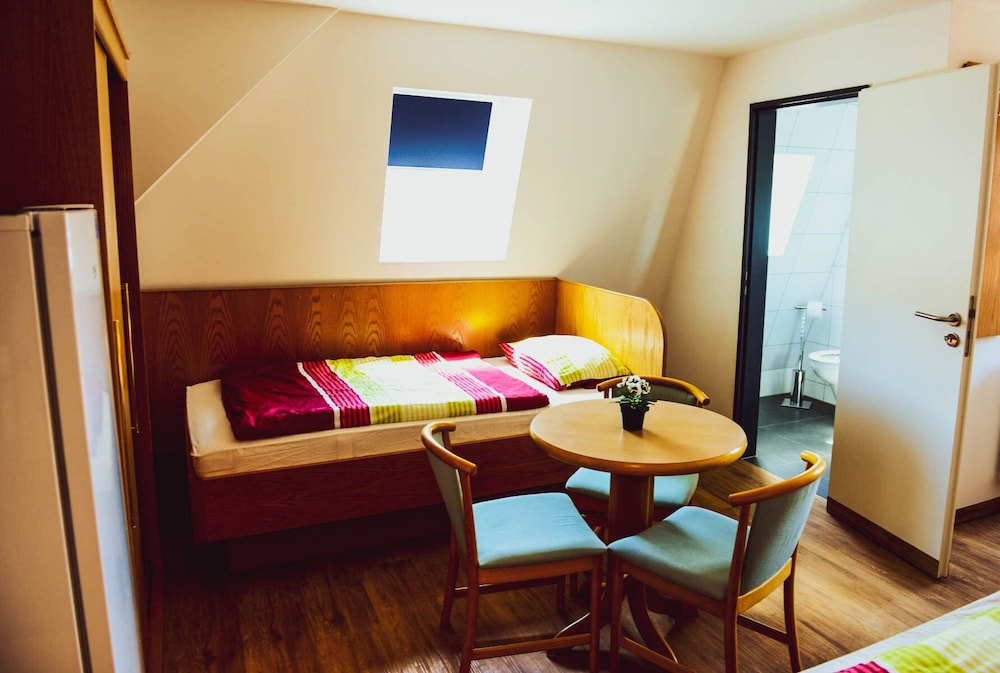 Pension und Monteurzimmer VICTORIA view 5