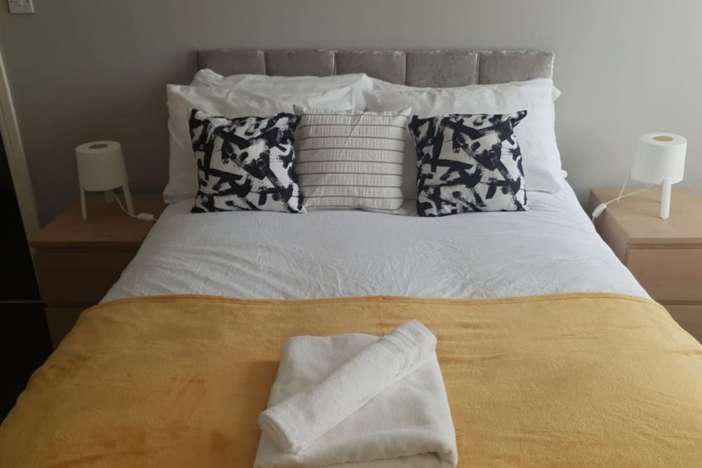 Gateshead's Amethyst 3 Bedroom Apt, Sleeps 6 Guest view 3