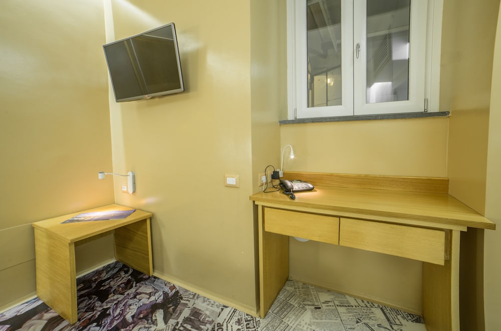 Napoli Chiaia 32 Deluxe Residence