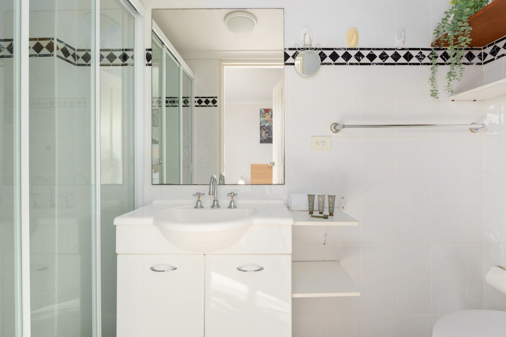 Spacious 3-bed With Alfresco Dining by Amenities