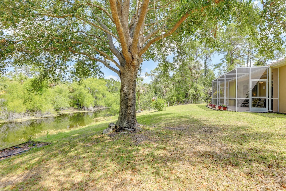 Screened Patio & Canal Views: Home in North Port!