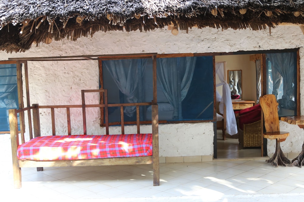 Room in Villa - A Wonderful Beach Property in Diani Beach Kenya, Dream Holiday Place view 4