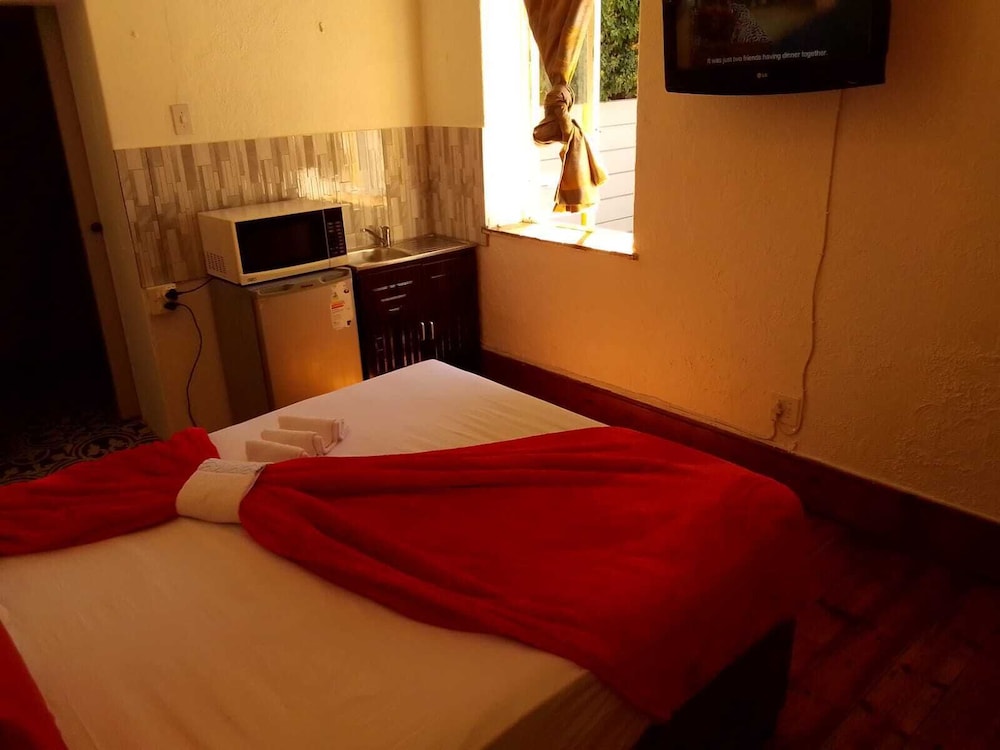 Neo & ruks guest house Boston