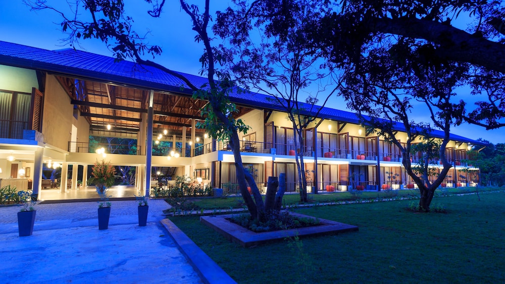 Sigiriana Resort by Thilanka