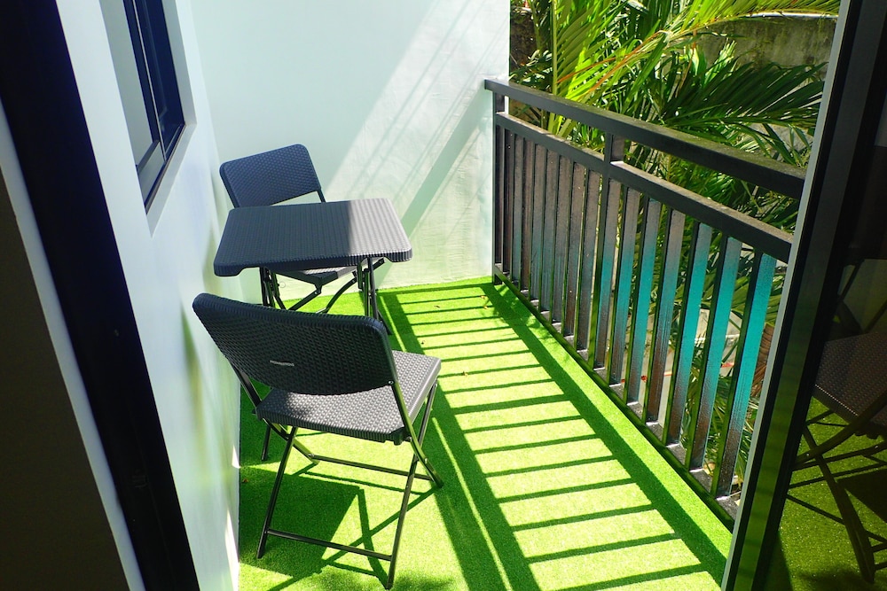 Aozora Seaside Mactan