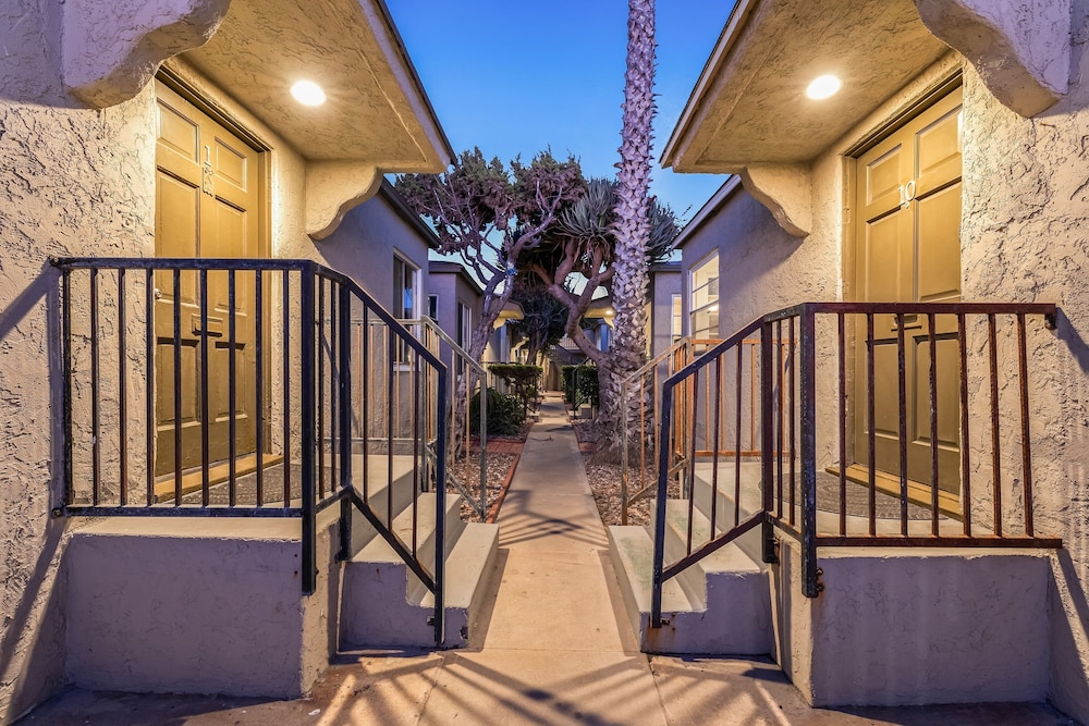 Ocean Blvd Apt 6 by Avantstay On Pacific Beach