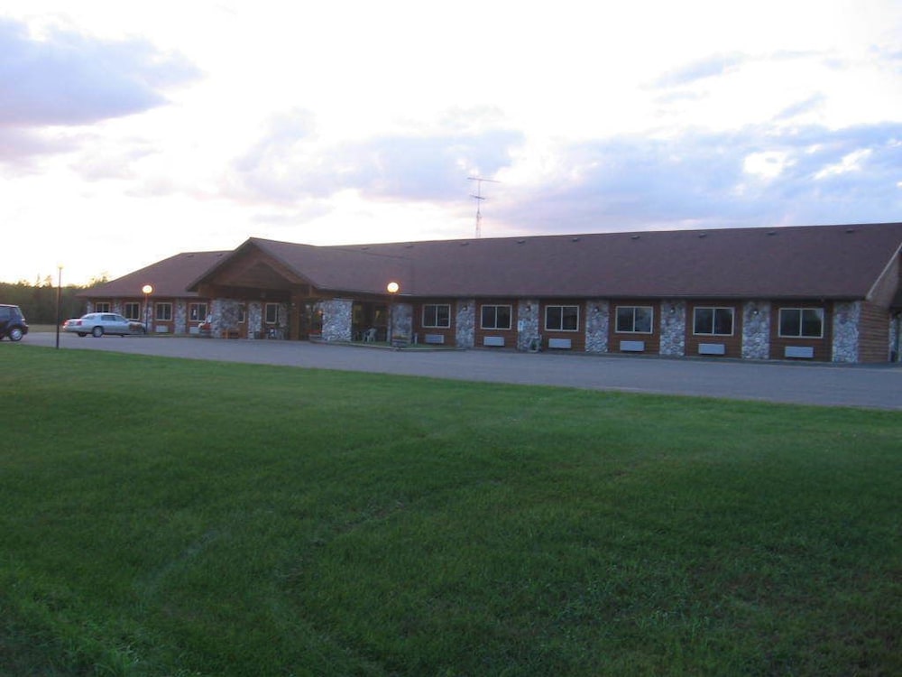 Chicaugon Lake Inn