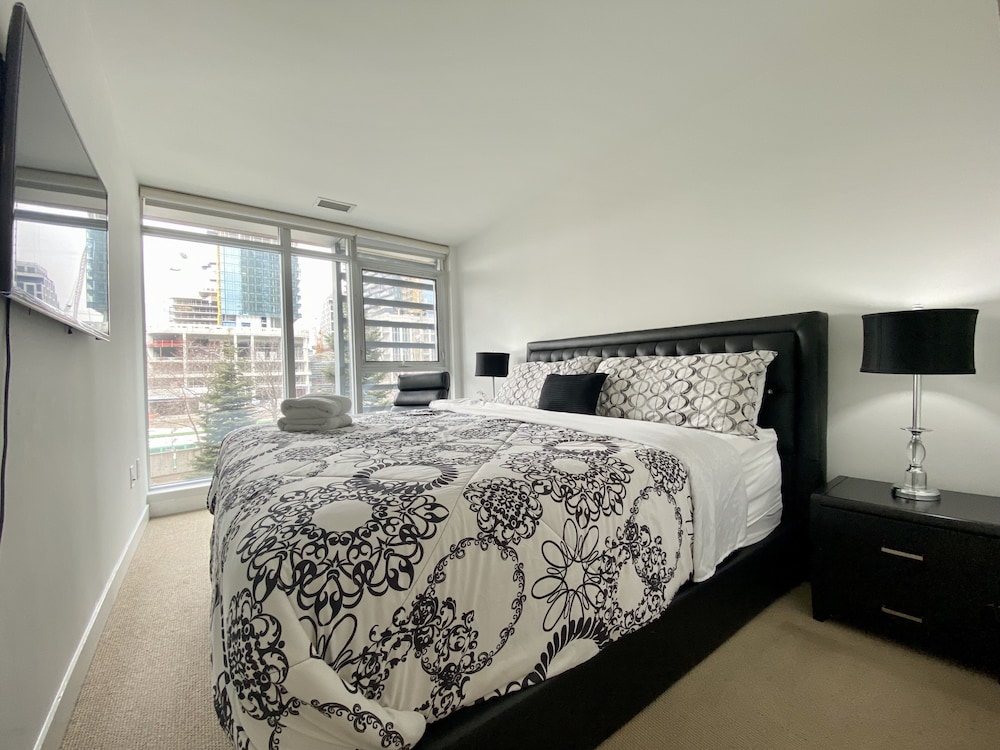 Waterfront Luxury Residences