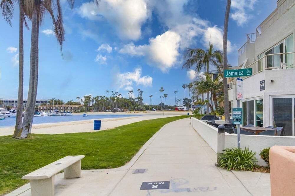 Coral Cove 2