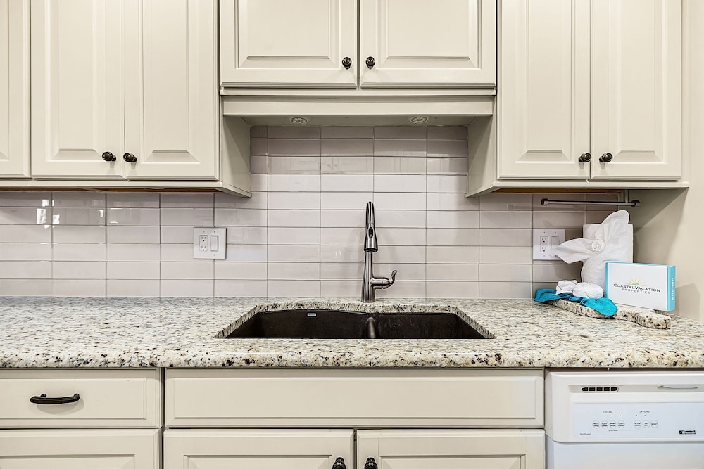 1511 Seas The Day: Batiki West Unit #504 2 Bedroom Condo