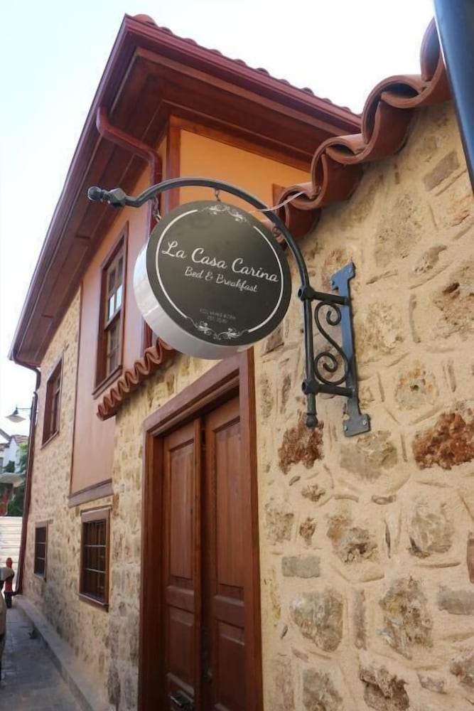 La Casa Carina