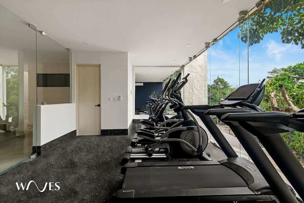 1 Br. Great Located Pool + Gym + Coworking