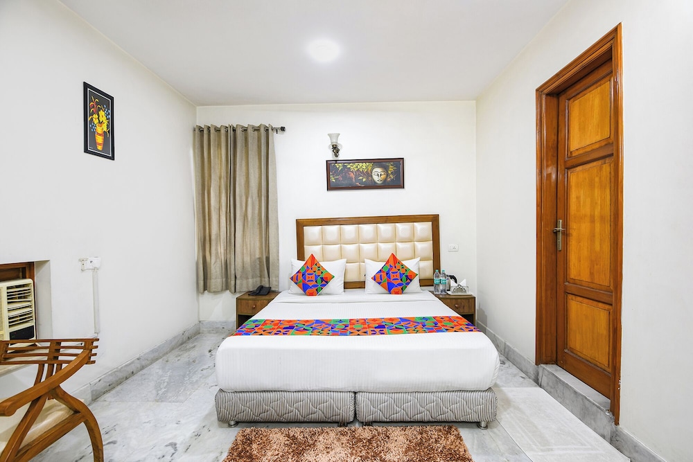 Fabhotel Akashneem