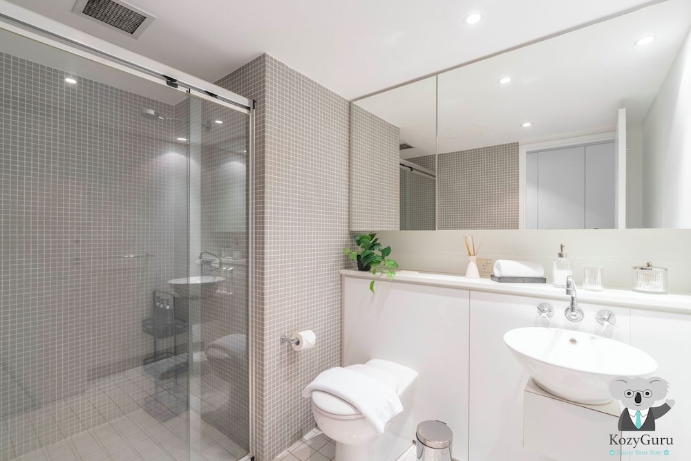 Kozyguru | Barangaroo | Waterfront Views Studio