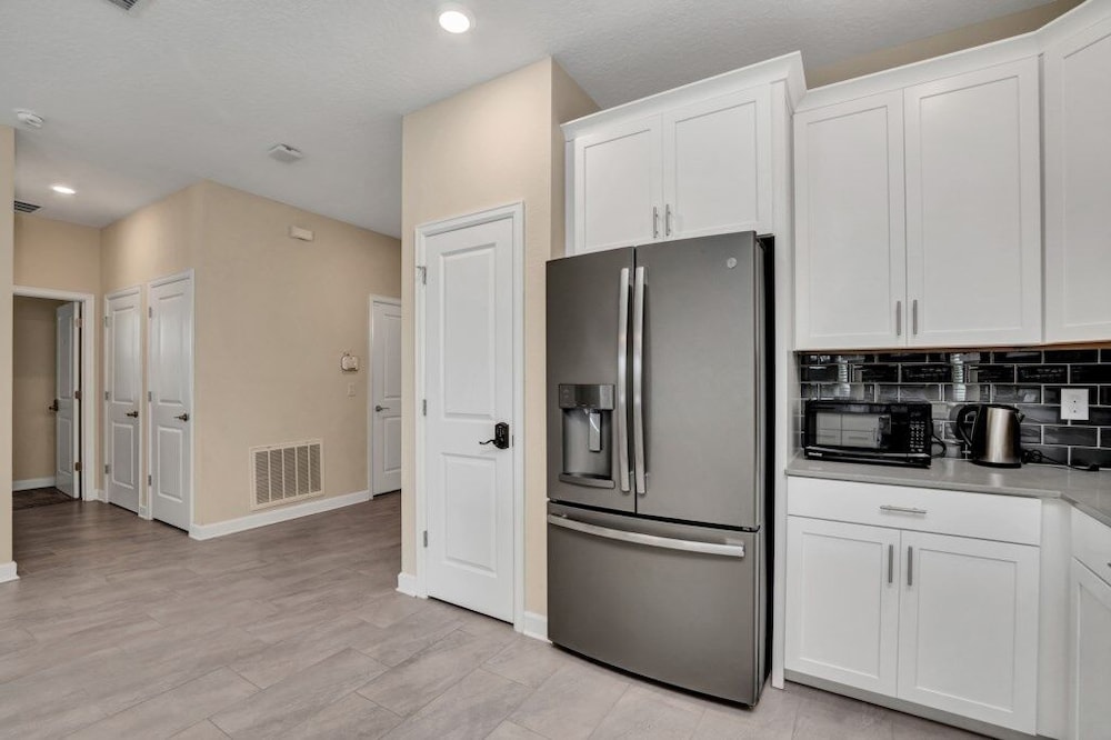 Ultimate 8 Bedroom Champions Gate Resort Property 8 Villa by Redawning - Image 2