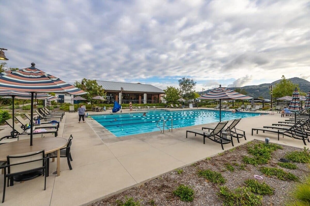@marbella Lane -amazing 5BR Home in Rancho Mission