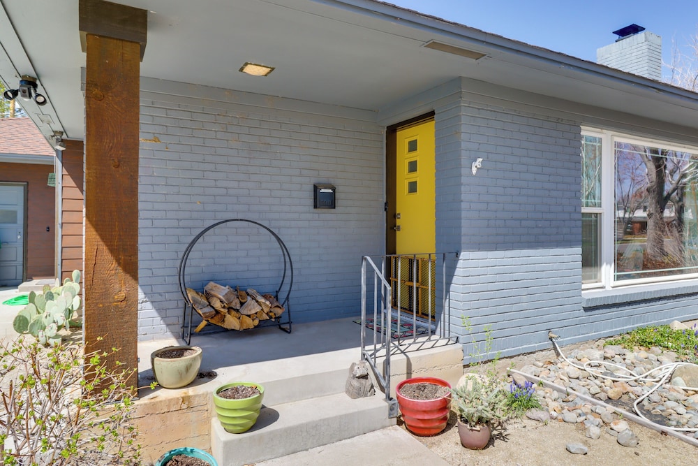 24 Mi to Slopes! Family Reno Home w/ Outdoor Oasis