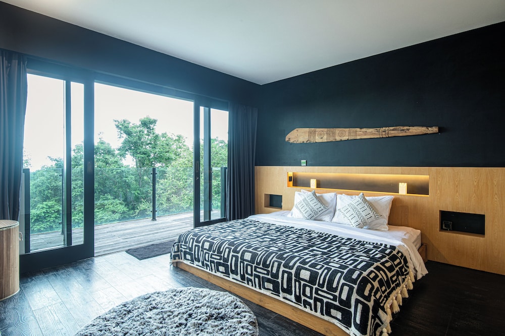Stunning 6BR Villa 5 Mins to Bingin