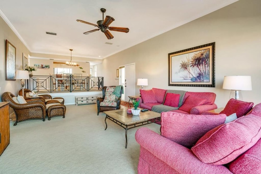 Coastal Lakehouse Condo on Siesta Key Public Beach