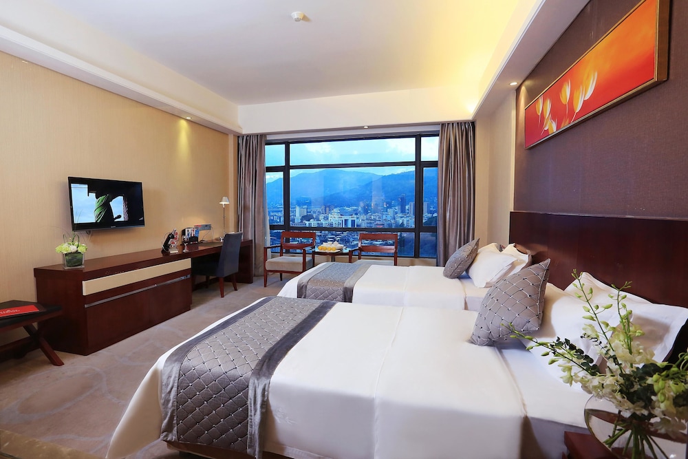 Ramada Longyan