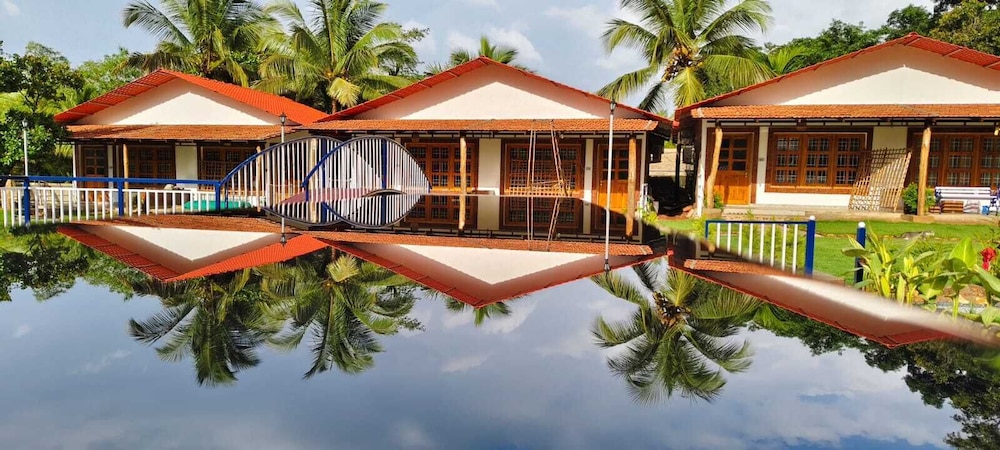 De Orchid Resort