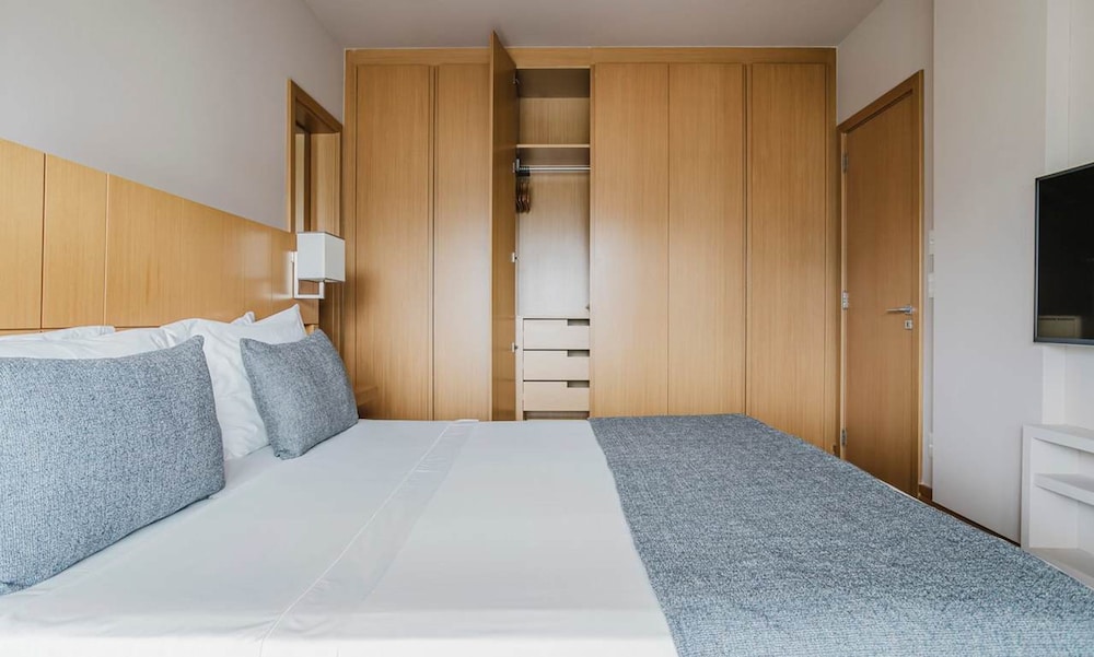 Olimpia View Exclusive Beautiful 2 BR in Vila Olimpia
