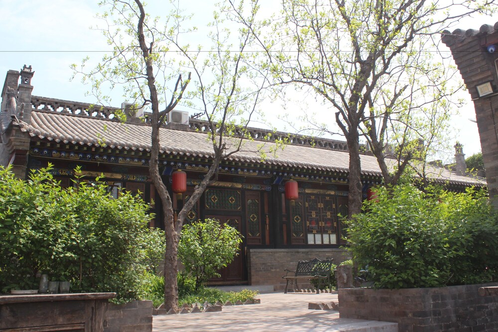 City Wall Old House.Ji Residence