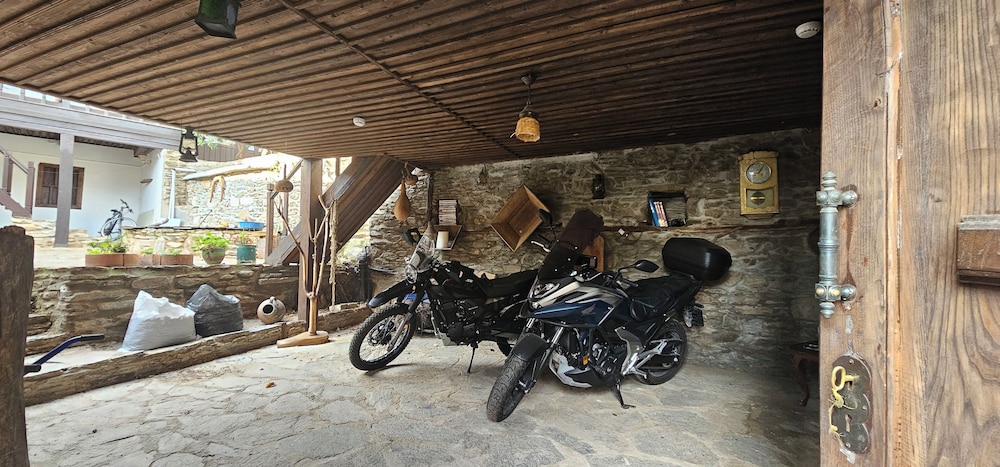Birgi Mai Siyah Konak