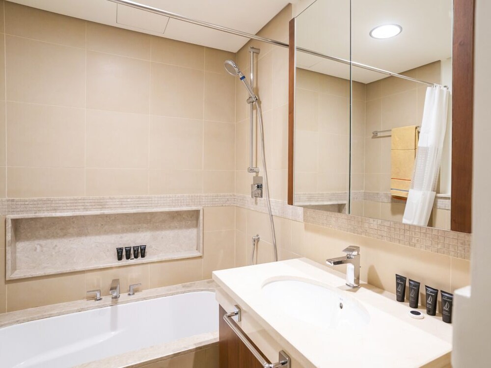Vacay Lettings - Burj Vista Tower 1