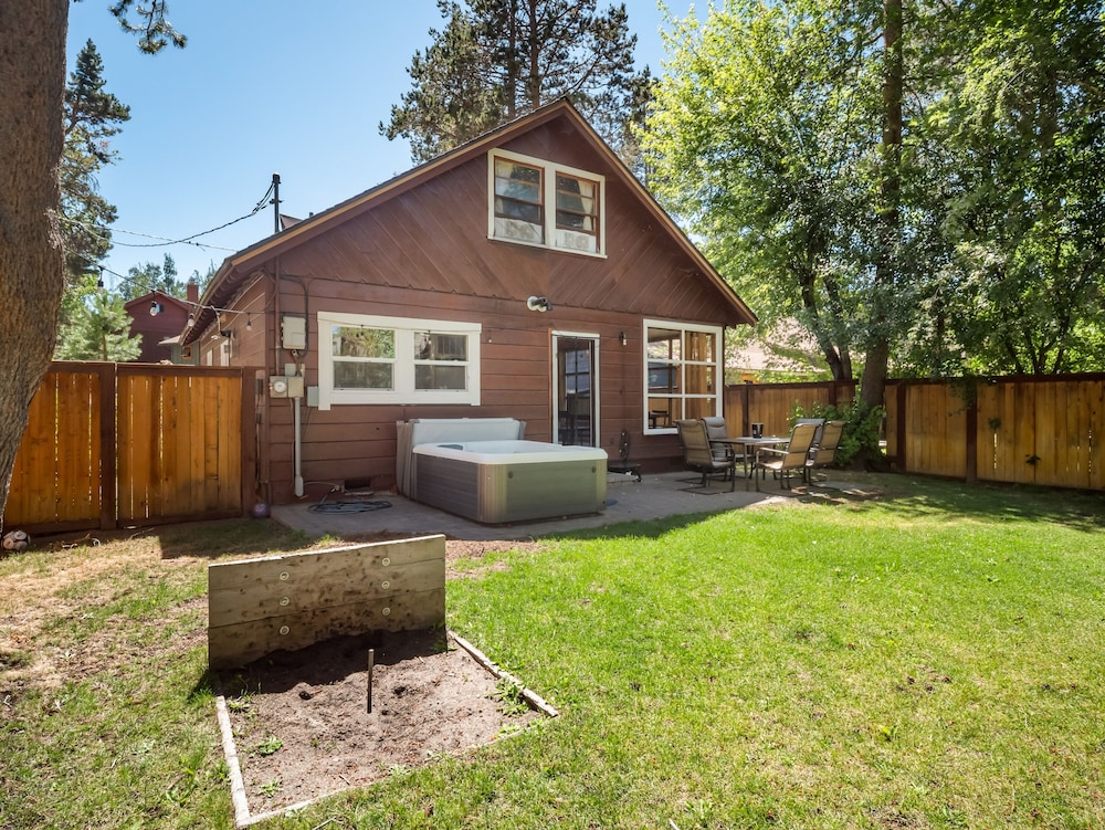 851h Tahoe Classic Cabin Near The Beach 2 Bedroom Cabin
