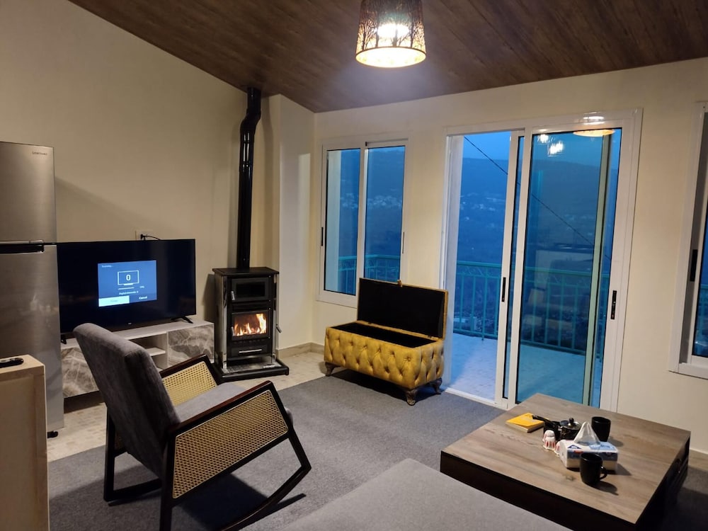 Authentic Chalet in the Heart of Shouf - 5 People