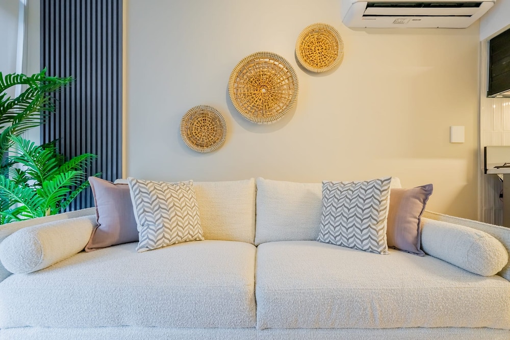 w Majestic 1BR w Fantastic Deco in Casco View