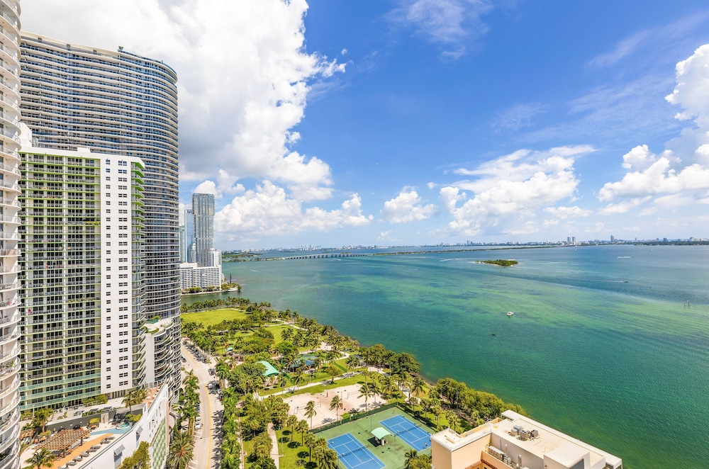 Unforgettable Waterside Next to Art Basel Context