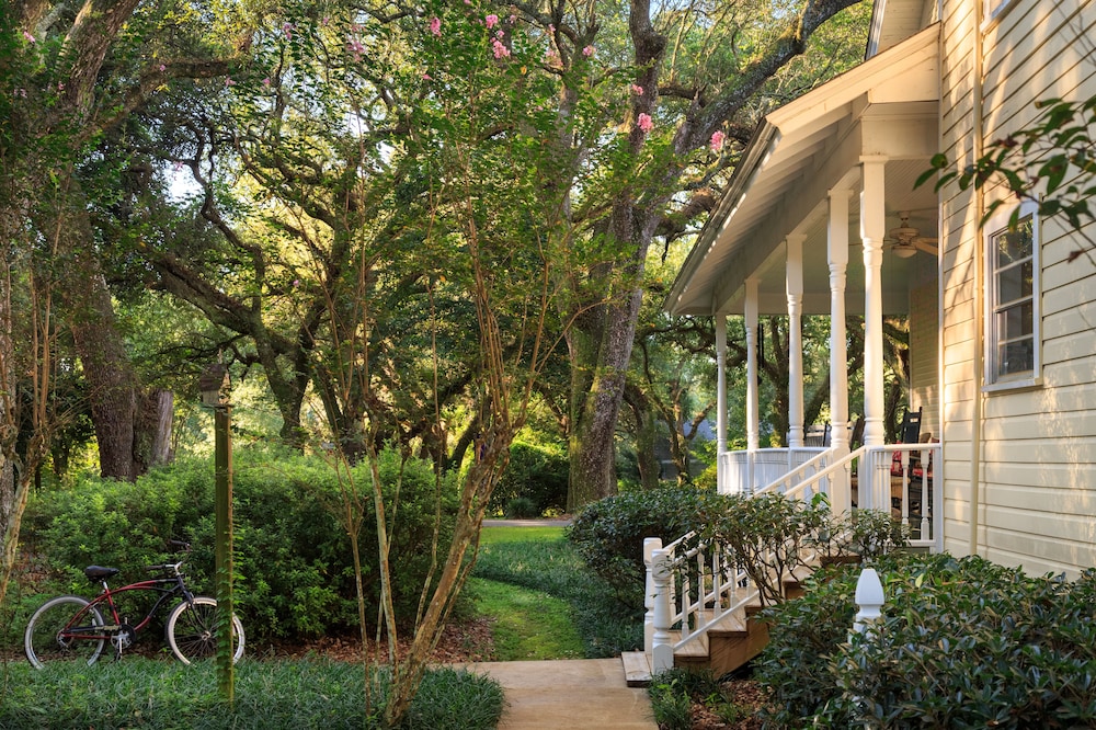 Magnolia Springs B&B