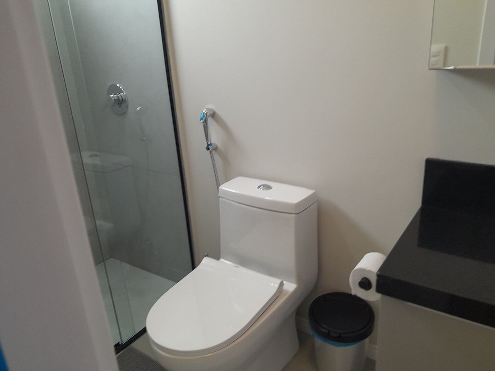 Your Exclusive Stay Just Steps From the sea in Meia Praia - FFS II