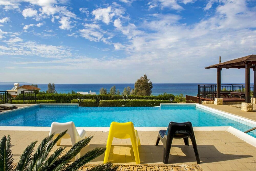 Villa Minoas Large Private Pool Walk to Beach Sea Views A C Wifi Eco-friendly - 2565 view 4