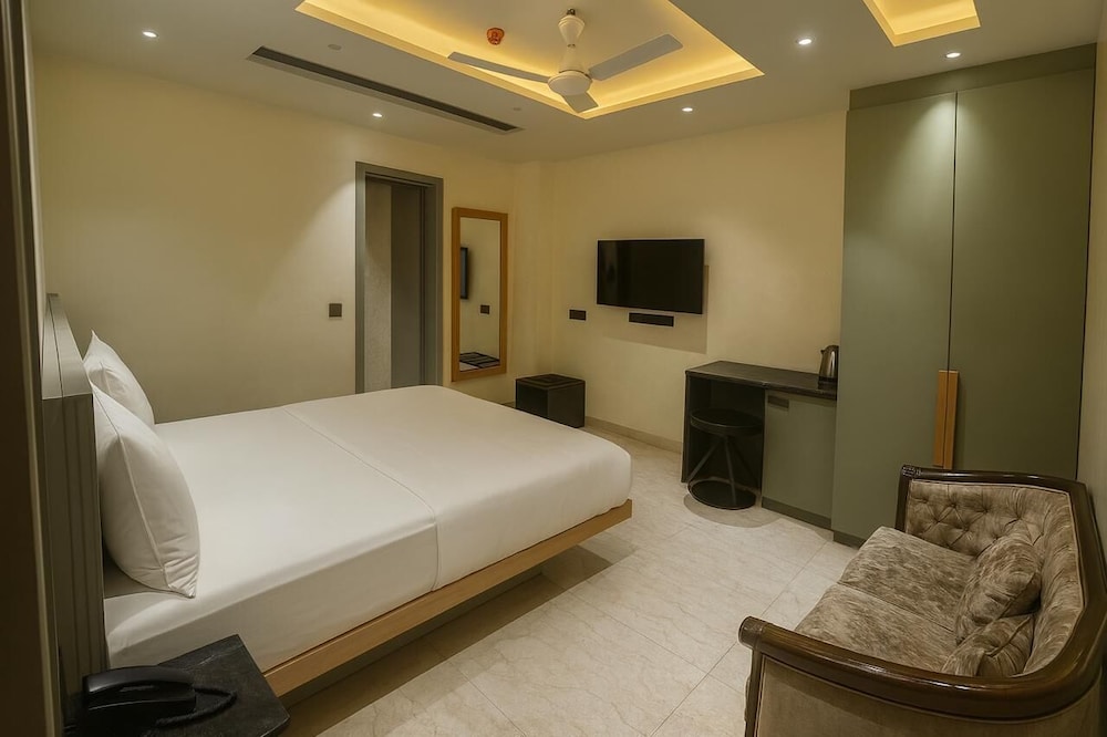 The PratiQ - Signature Boutique Hotel