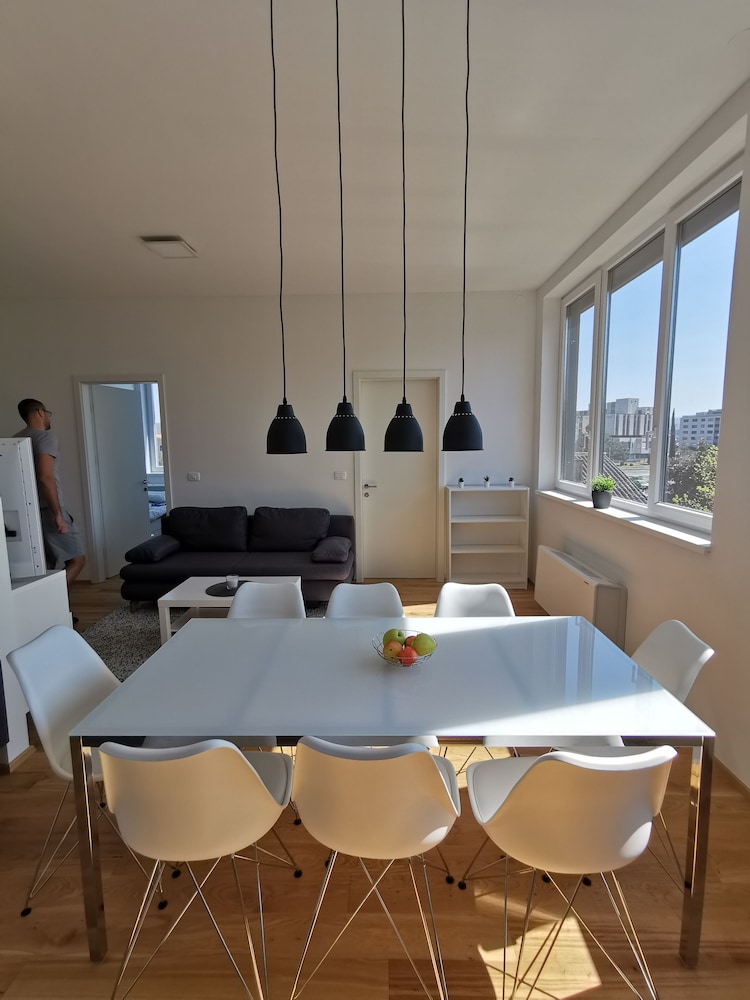 Apartments Egis Koper