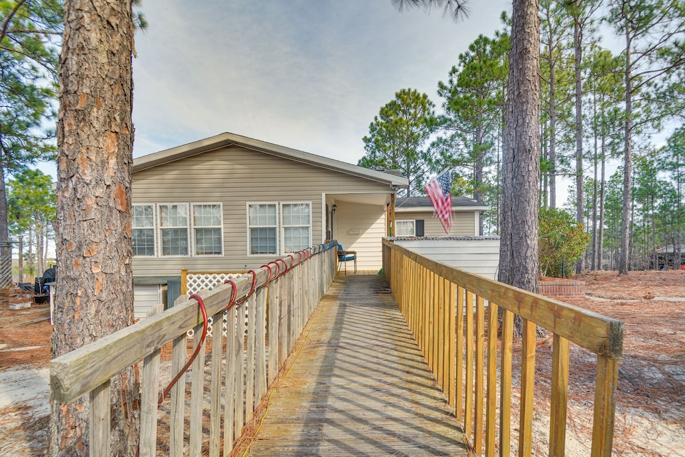Tranquil Cameron Getaway: 18 Mi to Fort Liberty - Property Image 2