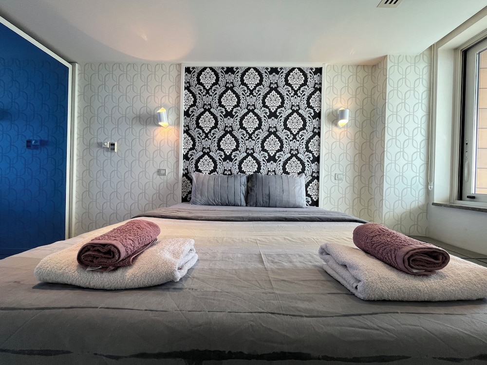 Flex Ottomare Suites