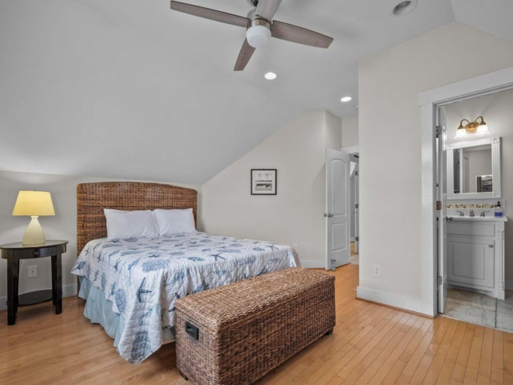 Ocean's Edge by Topsail Realty