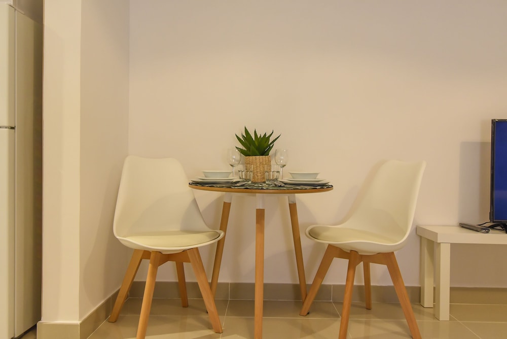 GreenFuture - Contemporary Studio Amidst Top Places in JVC