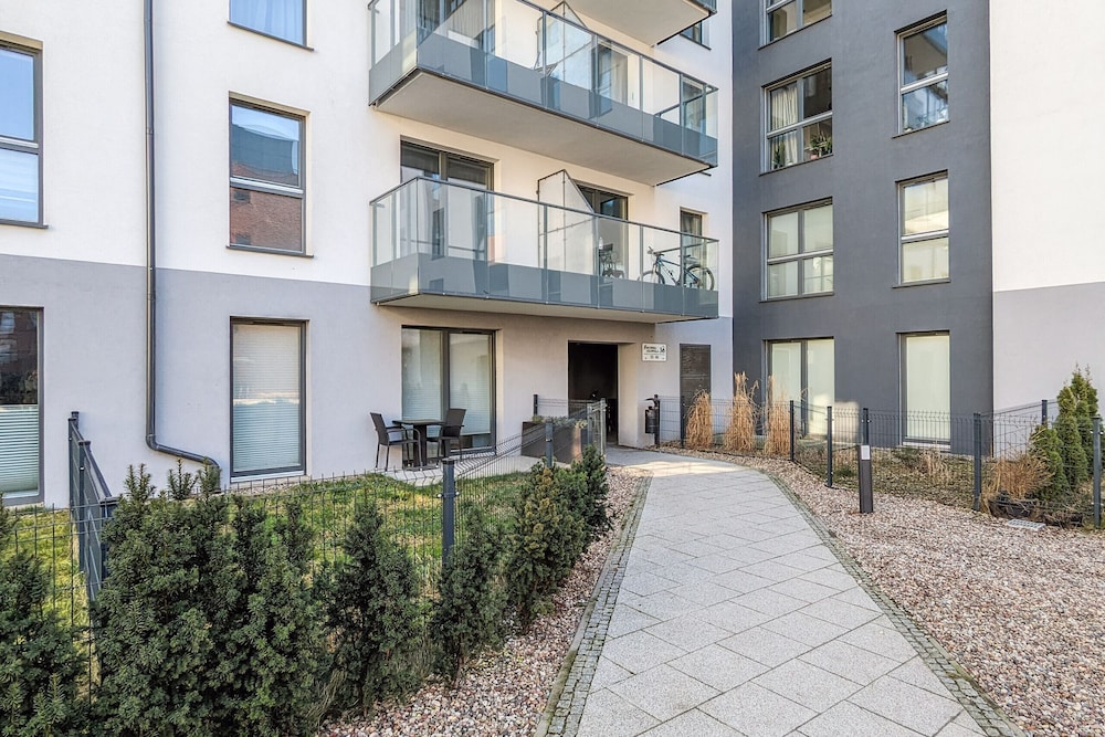 Browar Gdański Free Parking by Renters view 2