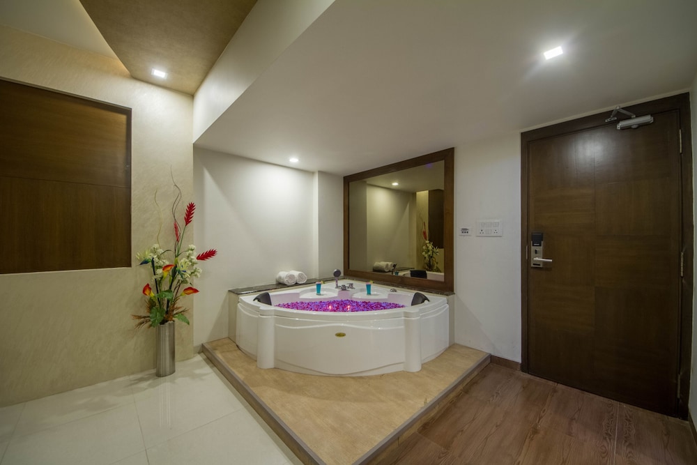 The Grand Vinayak