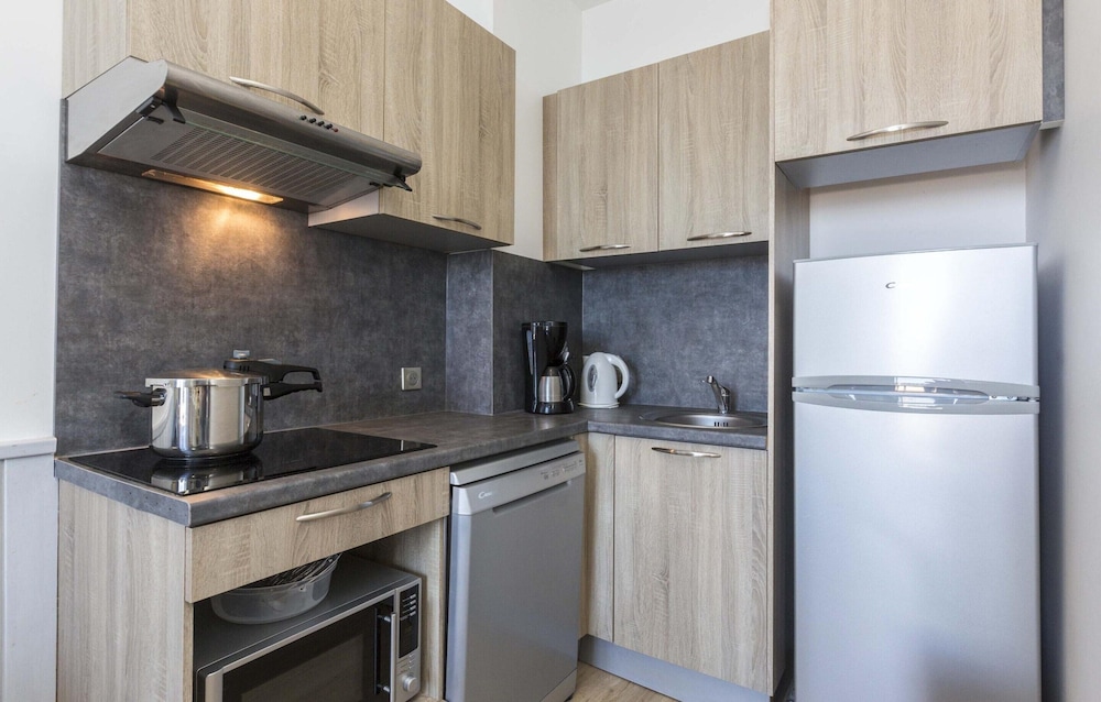 Charming Apt Near La Baule