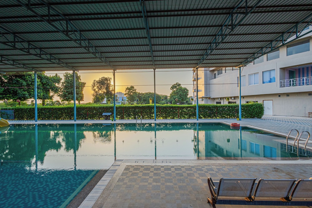 Bamboo Saa Sunrrise Wedding & Wellness Resort, Jaipur