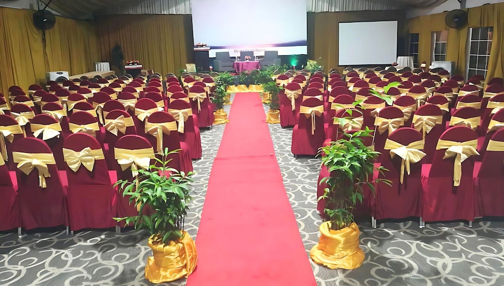 meeting & event spaces