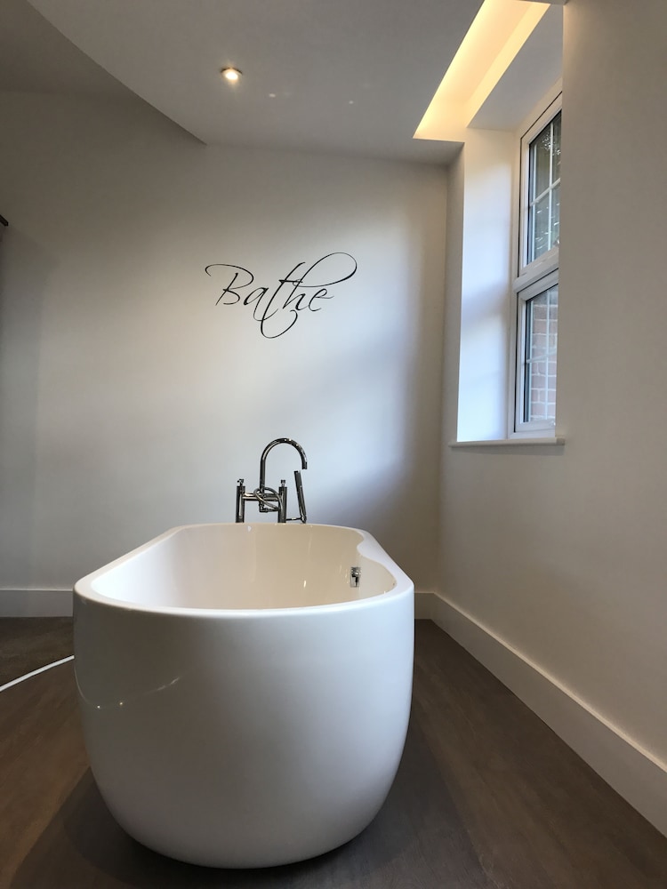 Unique Luxury Escapes