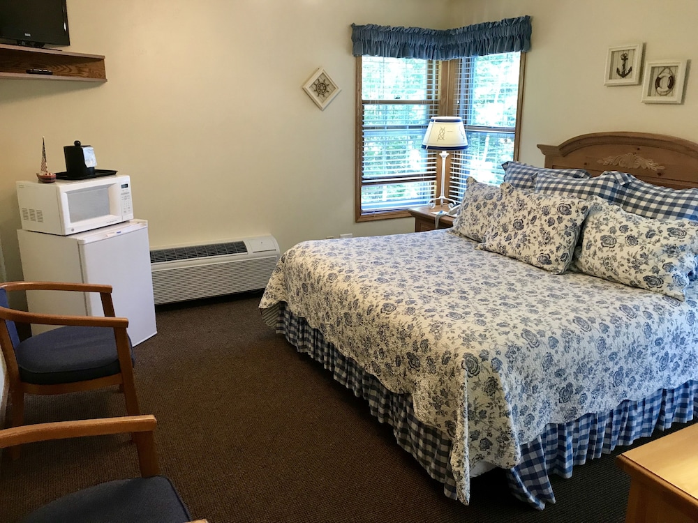 Bay Breeze Resort