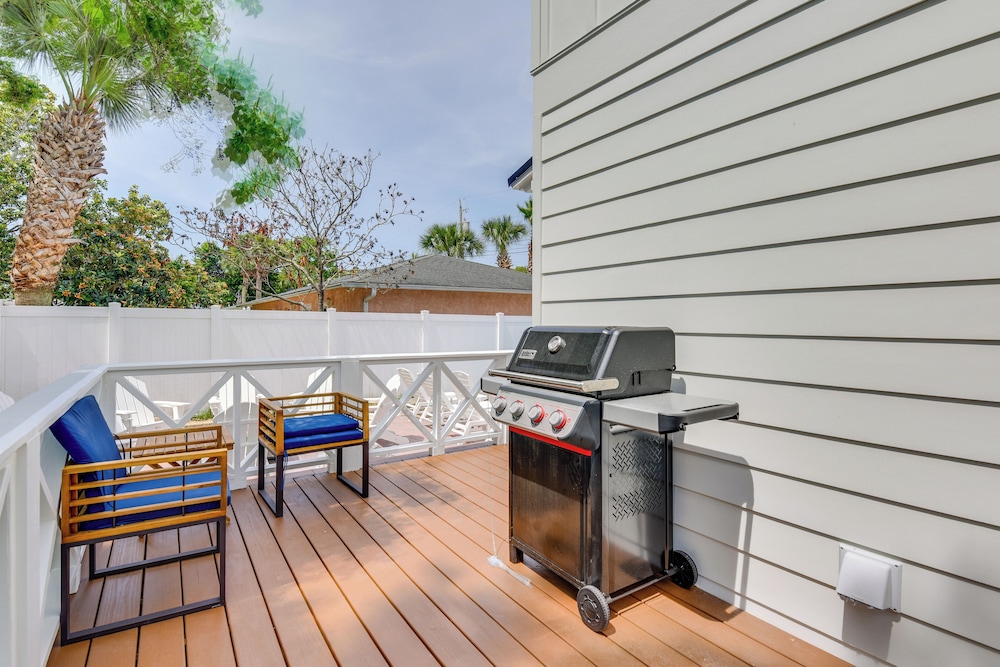 Walk to Laguna Beach: PCB Home w/ Pool Near Gulf!